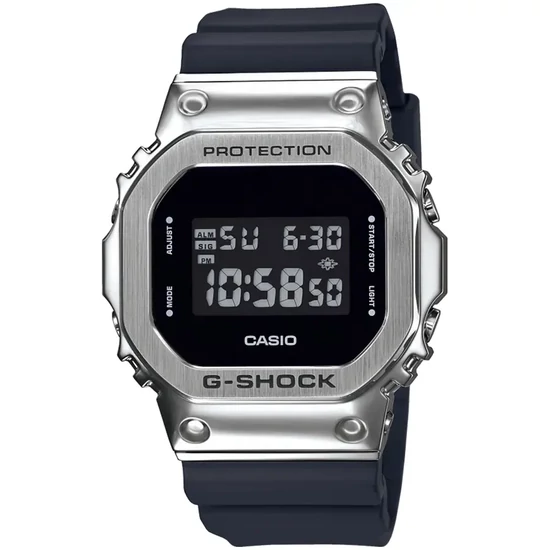 CASIO GM-5600-1 karóra