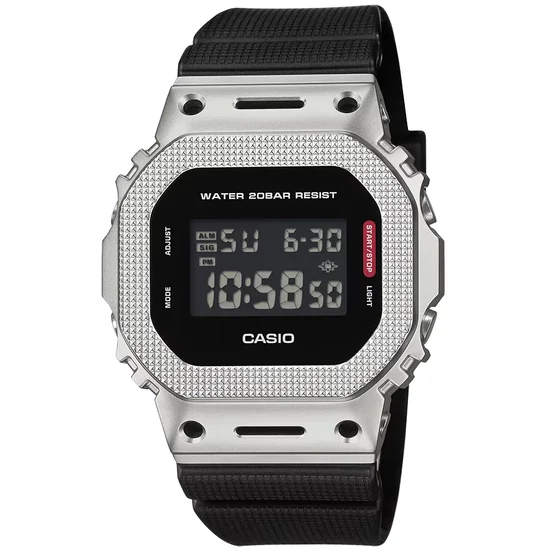 CASIO GM-5600M-1 karóra