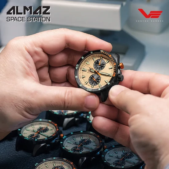 320C677-L Vostok Europe Almaz 6s11  férfi karóra