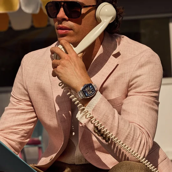 98A319 Bulova Maquina Avant-garde  férfi karóra