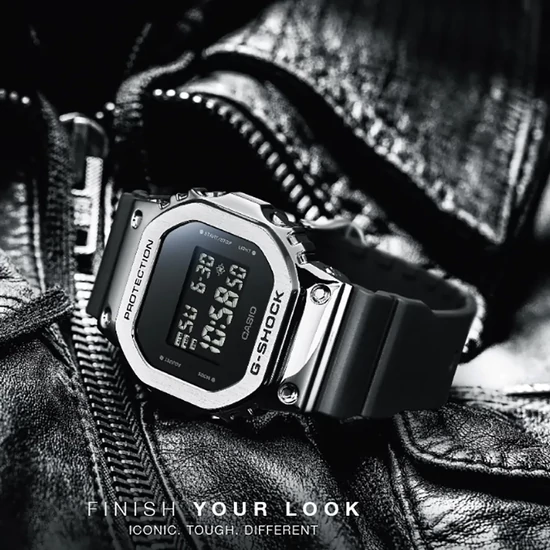 GM-5600-1 Casio G-shock  férfi karóra