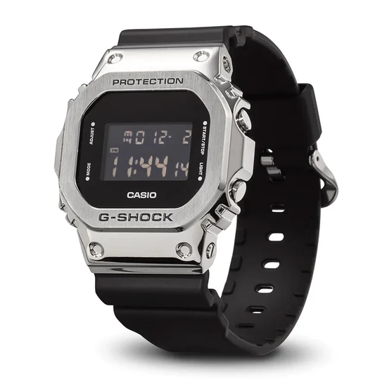 GM-5600-1 Casio G-shock  férfi karóra