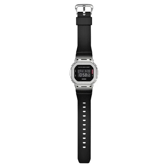 GM-5600M-1 Casio G-shock  férfi karóra