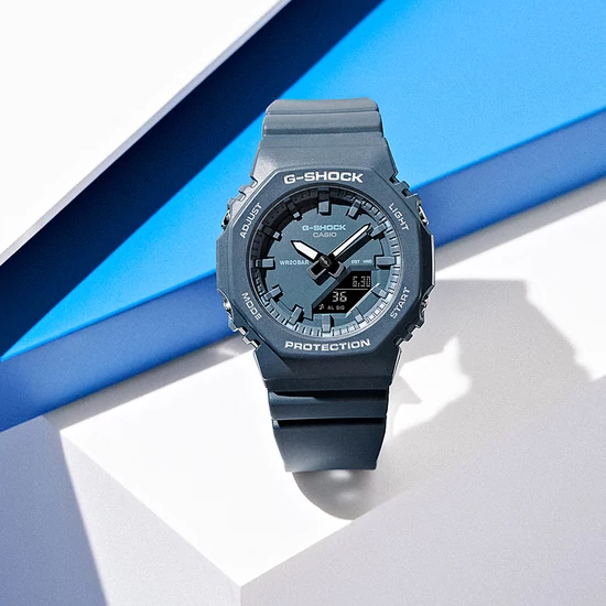 GMA-P2100BA-2 Casio G-shock  női karóra