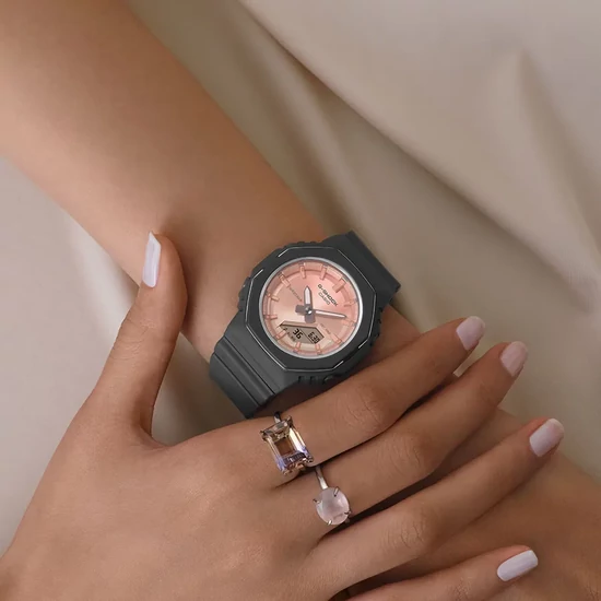 GMA-P2110SC4A Casio G-shock  női karóra