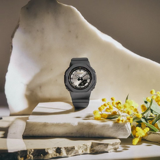 GMA-P2126W-8A Casio G-shock  női karóra